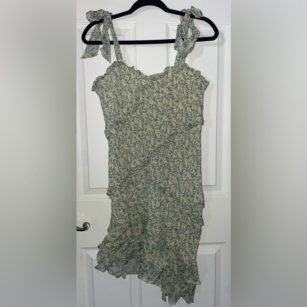 Astr for Revolve Aysmetrical Floral Smocked Bodice Sleeveless Mini Dress Large - Picture 5 of 7